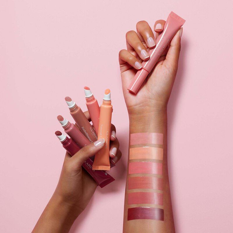 Clarins Natural Lip Perfector - 02 Apricot Shimmer image number 3